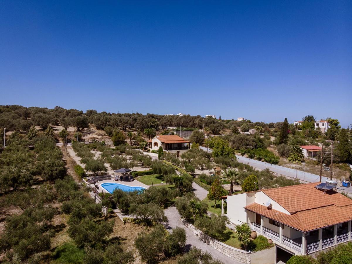 Lefkothea Villas With Large Pool, Bbq & Playground アデリアノス・カンポス エクステリア 写真