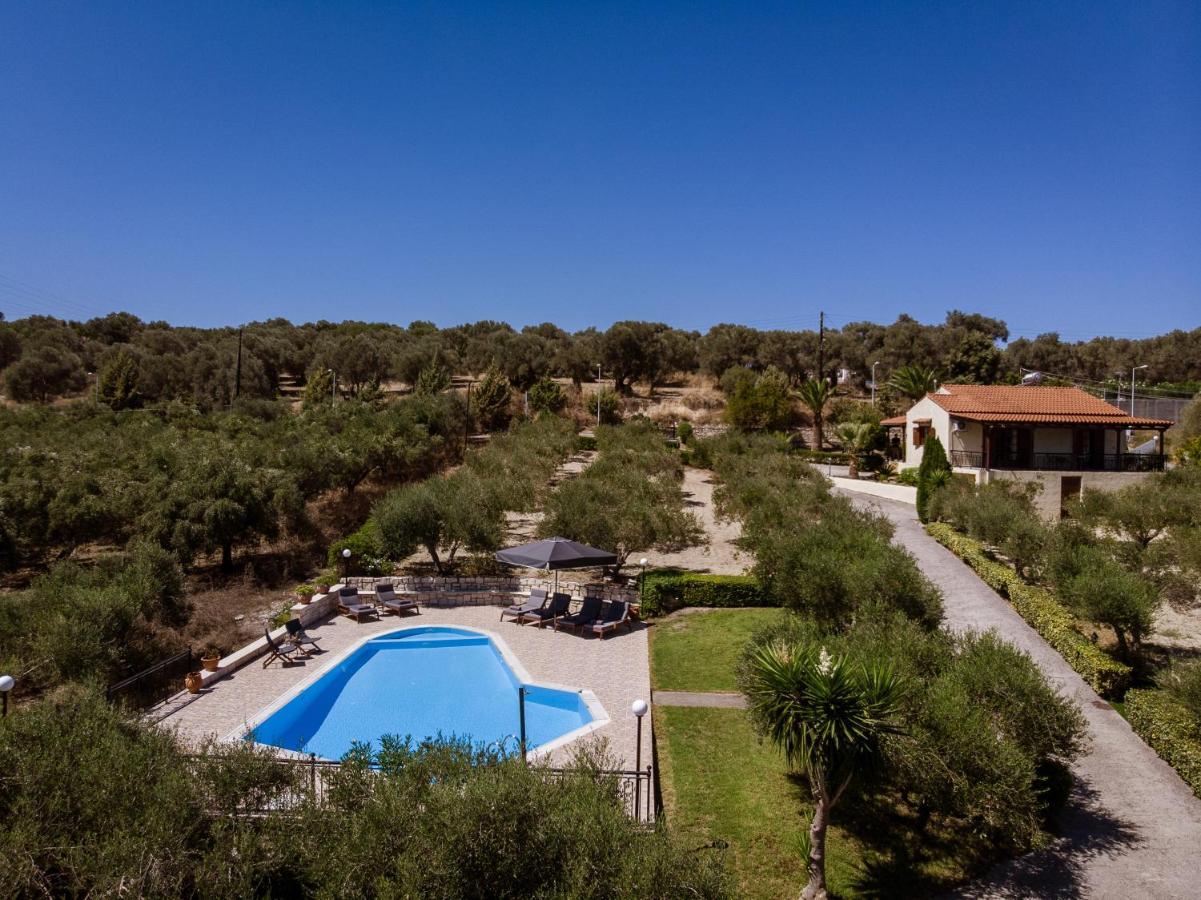 Lefkothea Villas With Large Pool, Bbq & Playground アデリアノス・カンポス エクステリア 写真