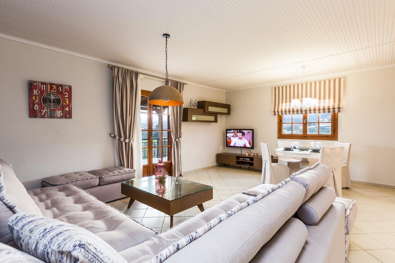 Lefkothea Villas With Large Pool, Bbq & Playground アデリアノス・カンポス エクステリア 写真