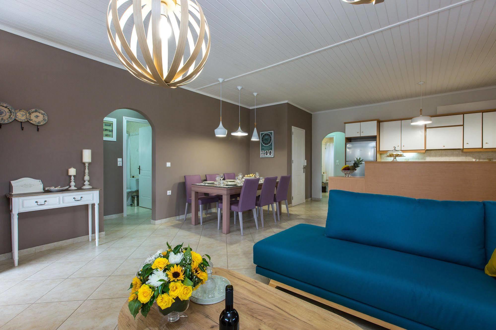 Lefkothea Villas With Large Pool, Bbq & Playground アデリアノス・カンポス エクステリア 写真