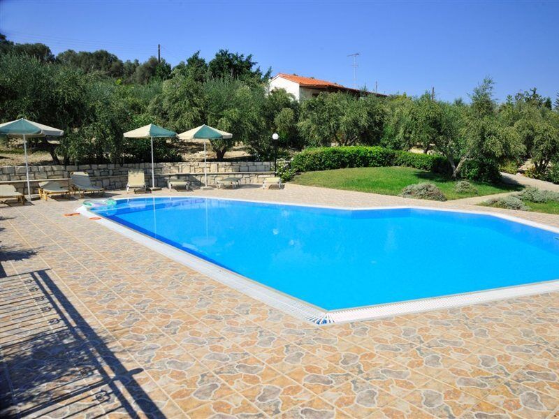 Lefkothea Villas With Large Pool, Bbq & Playground アデリアノス・カンポス エクステリア 写真